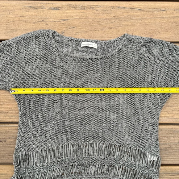 Abercrombie & Fitch Grey Sweater Top - Picture 8 of 10